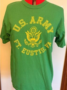 Women’s Vintage U.S. Army Ft. Eustis, VA Green Graphic Tee size XL